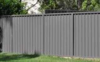 Фундамент для забора из профнастила: выбор, типы оснований, инструкция по возведению, материалы